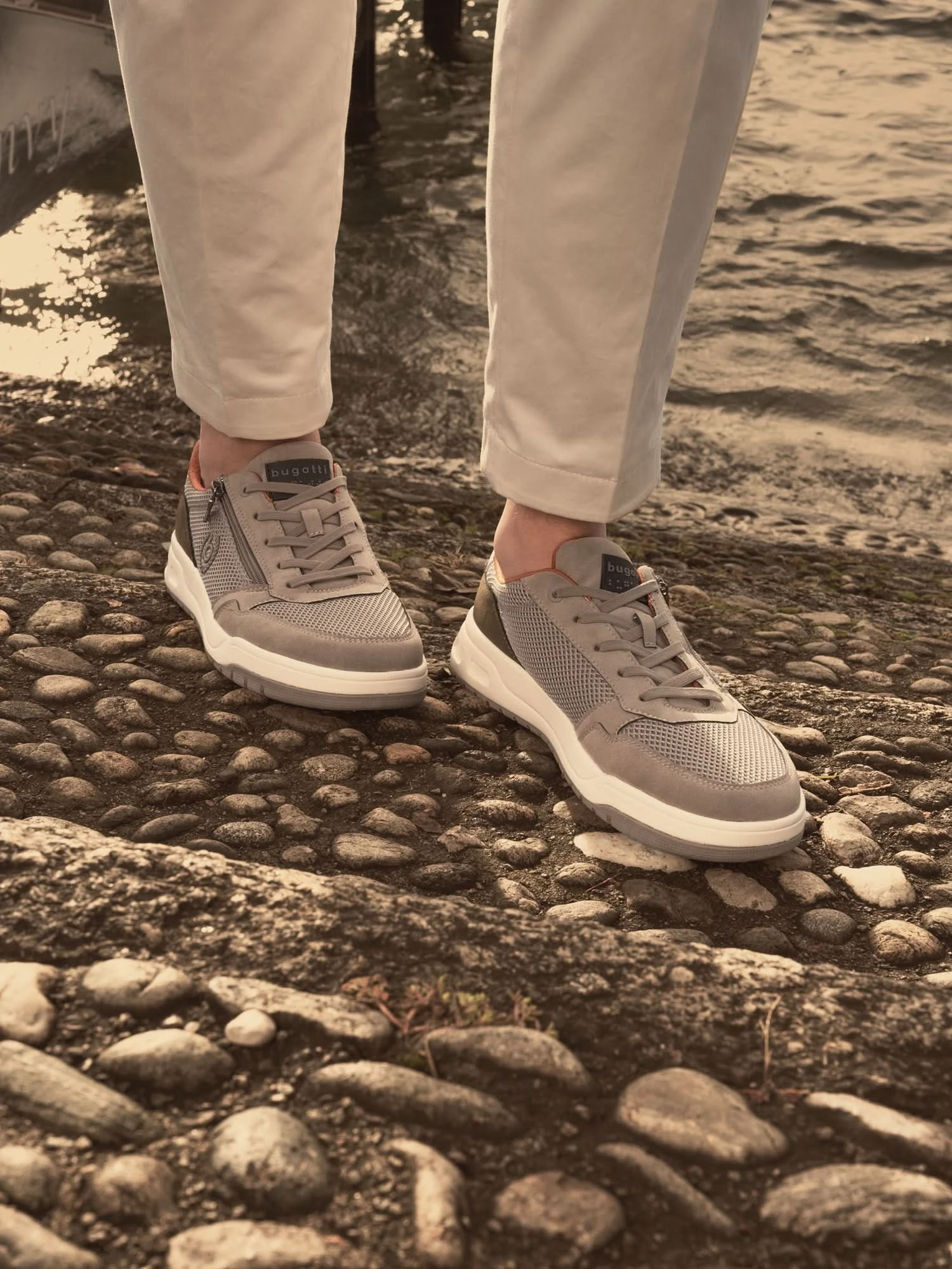 Sneaker Taupe 2 Sneaker Taupe – Bild 2